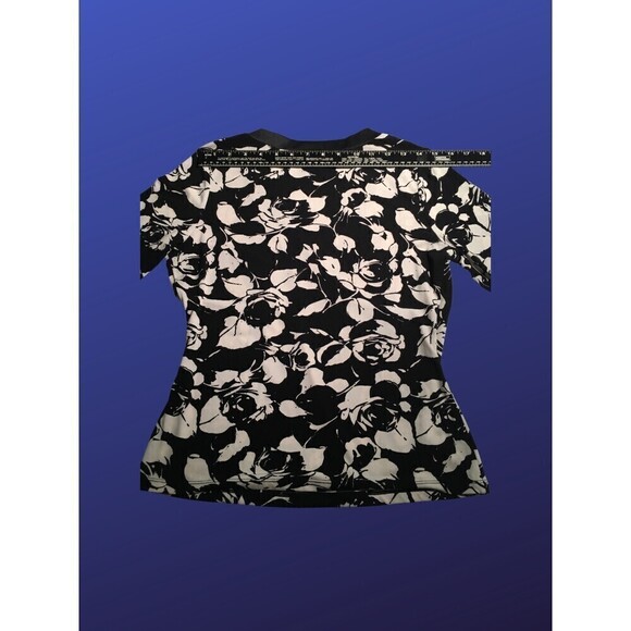 INC INTERNATIONAL CONCEPTS Surplice Wrap Top, BLACK/CREAM FLORAL, Size M, NWOT - Picture 7 of 8